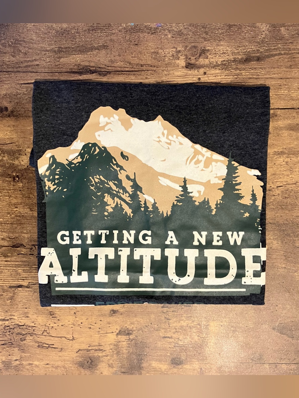 Eddie Bauer graphics T-shirt